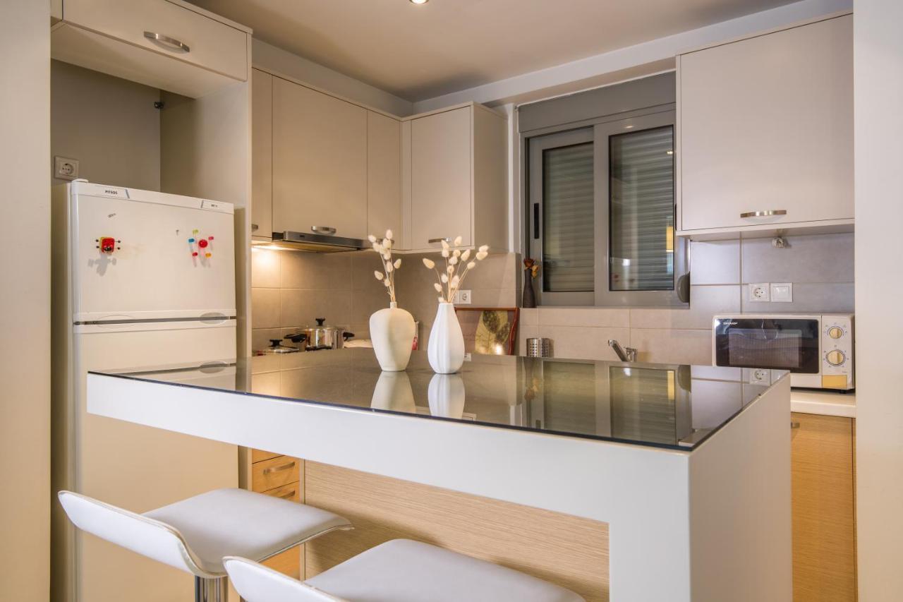 Lovely New Βuild Flat Near Metro - Free Parking Atenas Exterior foto